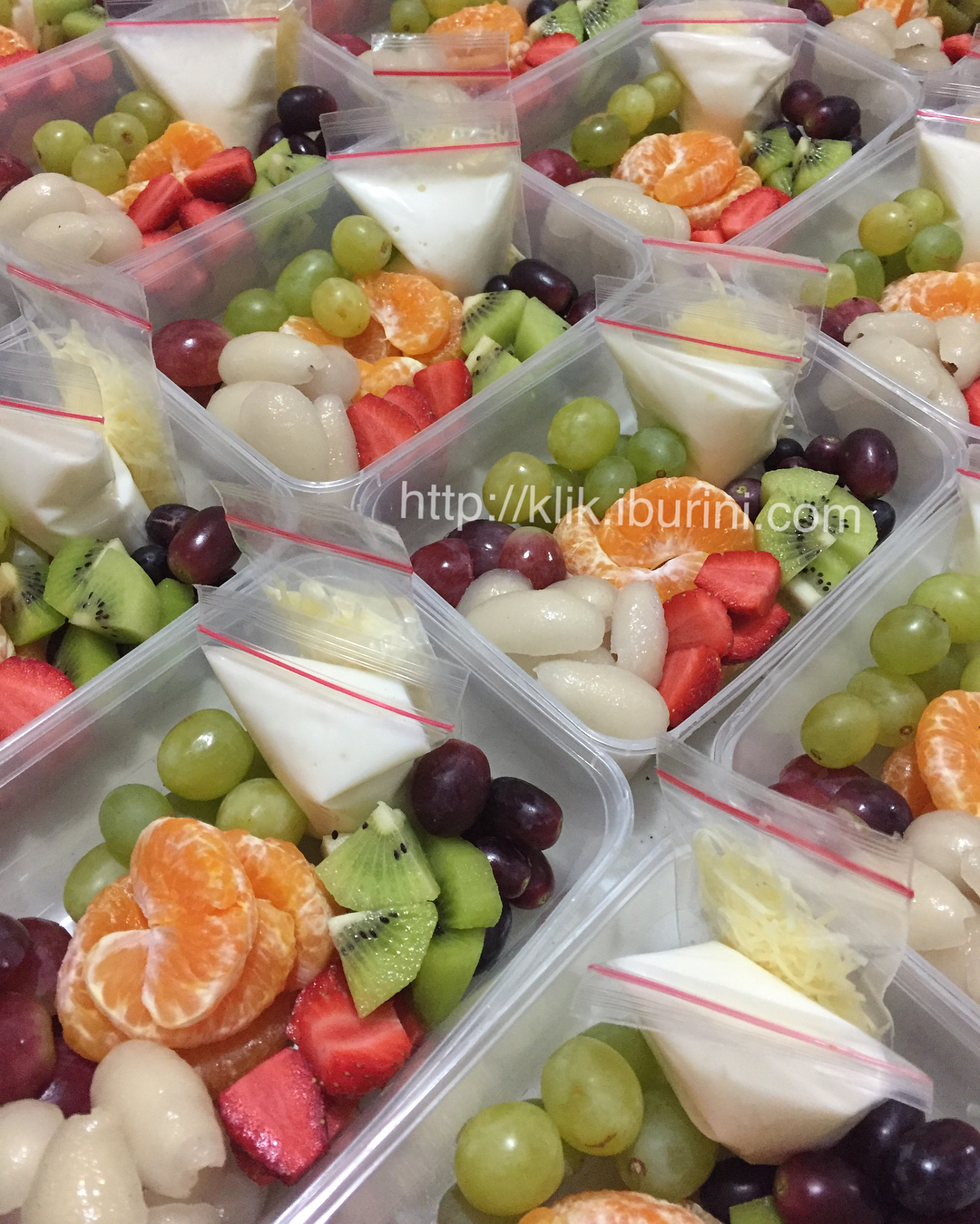 Pesanan salad buah dari BTN